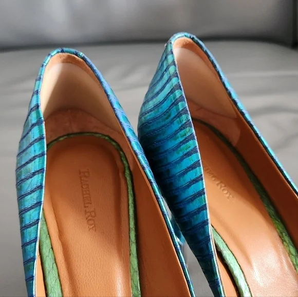 Rachel Roy Penelopey python snakeskin embossed Pump, sz 9.5, iridescent blue - Picture 6 of 11